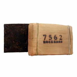 Шу пуэр кирпич в бамбуке 250 гр "7562", 2019 год