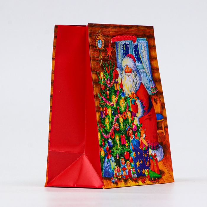 Пакет подарочный новогодний ламинированный "Дед мороз у елки", 14.5×11.5×6.5